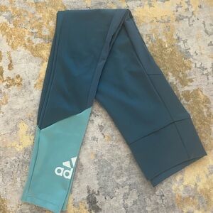 Adidas leggings with side pocket